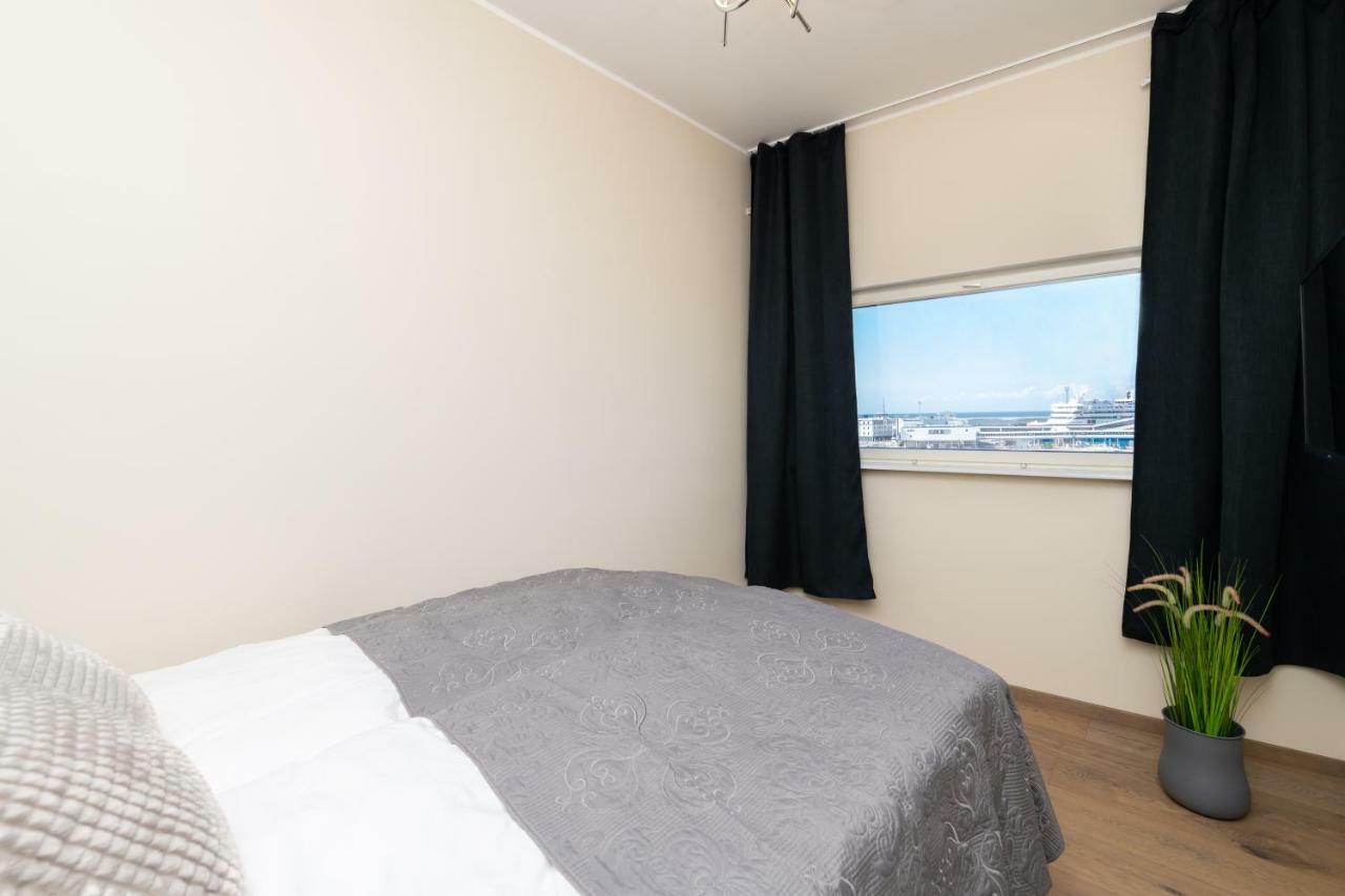 Central Lootsi Penthouse Tallinn Bagian luar foto