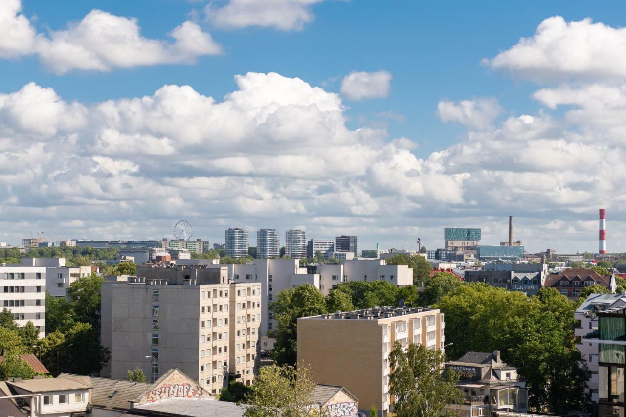 Central Lootsi Penthouse Tallinn Bagian luar foto
